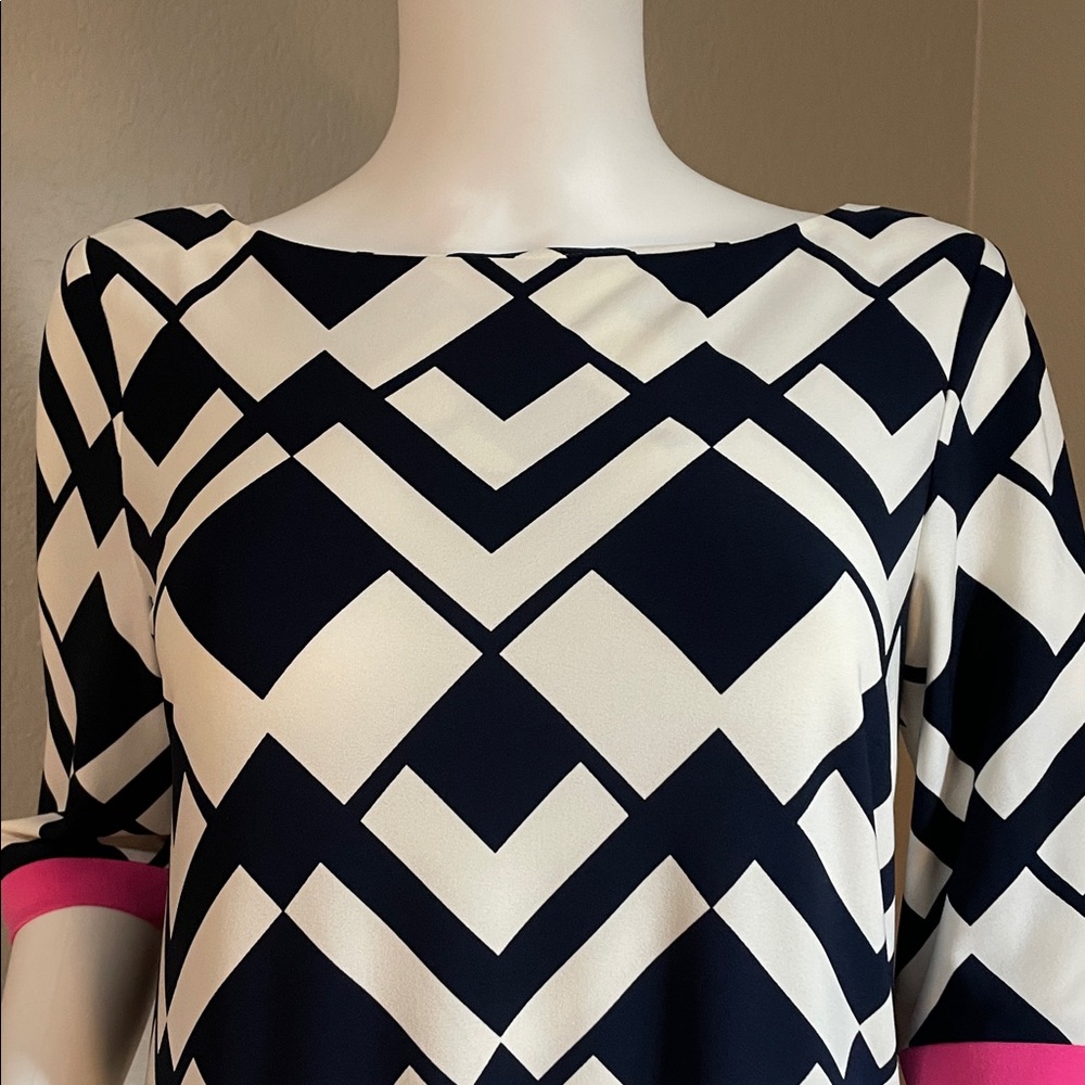Eliza J shift dress Geometric, 3/4 sleeves, preppy, Excellent condition - Picture 3 of 9
